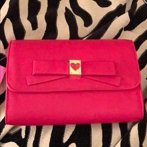 Betsey Johnson Hot Pink Crossbody 🌷